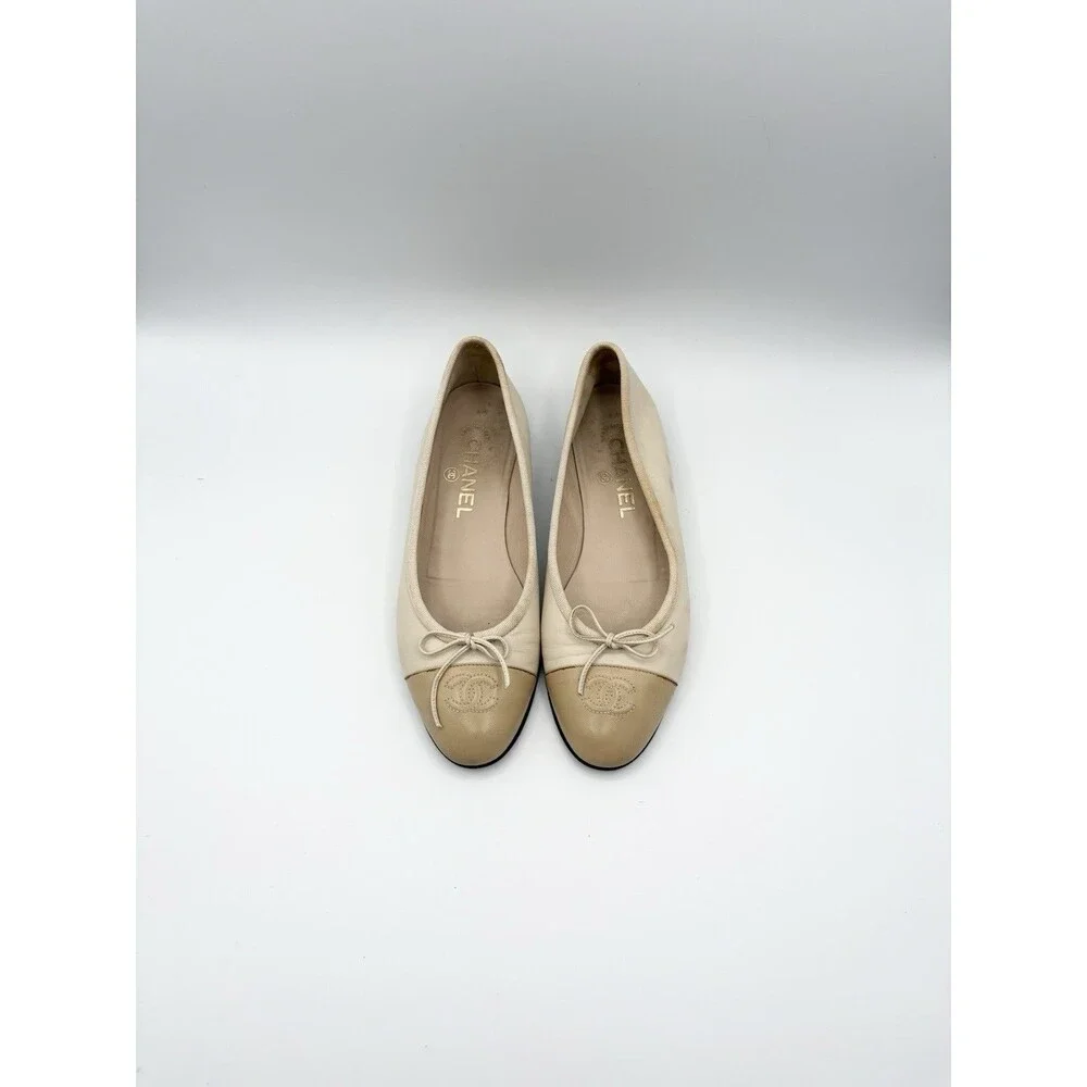Chanel White and Beige Cap Toe Ballet Flats Bow Accent Size EU 37